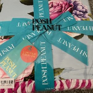 Posh Peanut Country Rose & Solid Color Very Berry Luxe